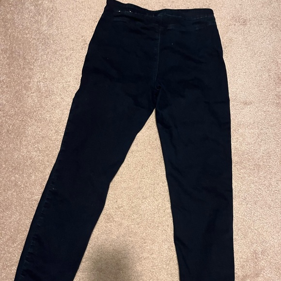 White House Black Market Woman’s Jegging - Picture 3 of 4